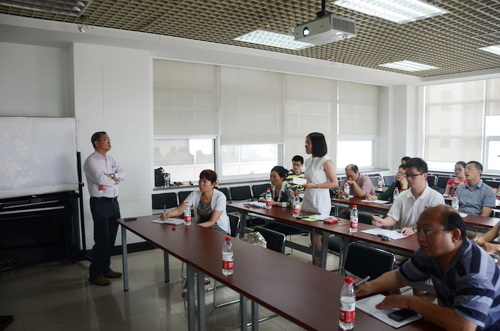 香港大学梁贯成教授民族数学及其教学含义