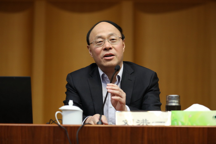 深圳大学党委书记刘洪一来校作文化引领内涵式发展主题报告