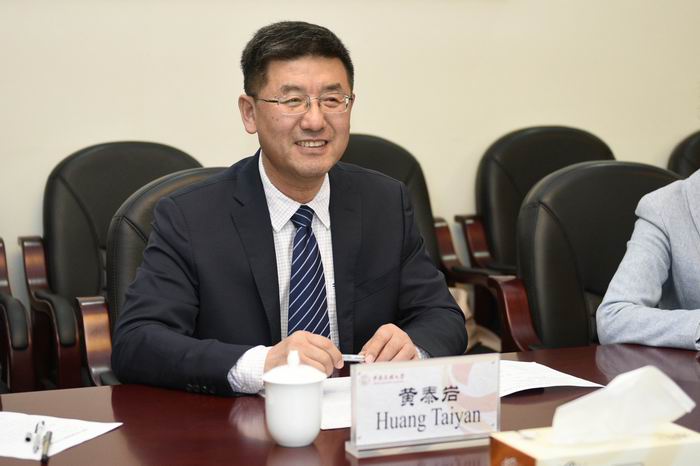 我校与加拿大萨斯喀彻温大学签署校级合作谅解备忘录-中央民族大学新闻网