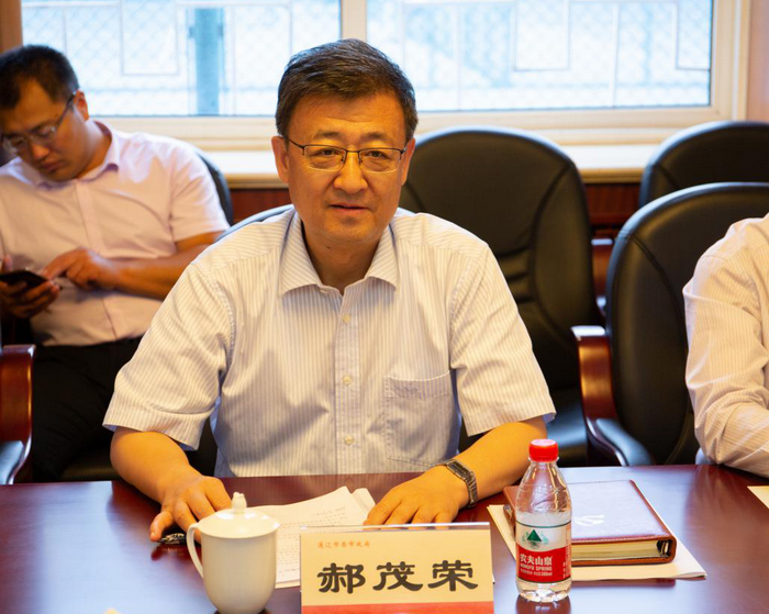 通辽市市长郝茂荣一行来访
